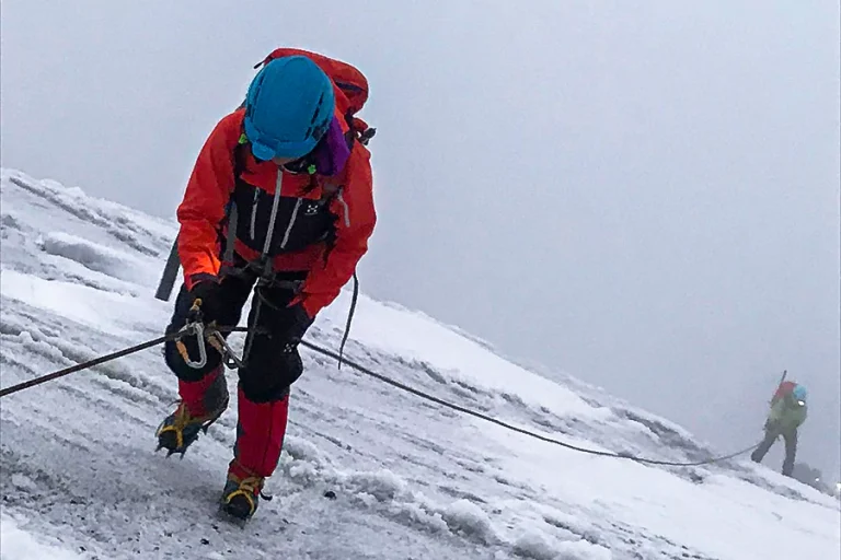 mountain_climbing_on_rwenzori_mountain